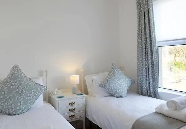 Six Matlock Apartment - Gorgeous Apartment, Stunning Sea Views 法利