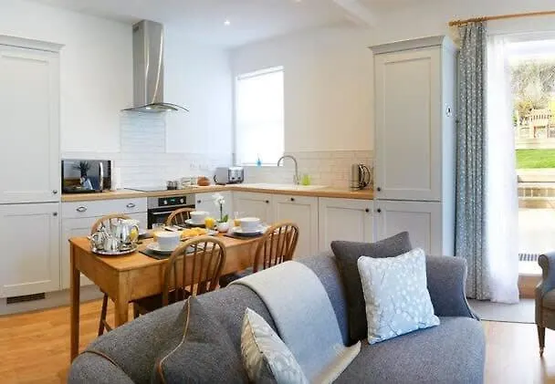 Six Matlock Apartment - Gorgeous Apartment, Stunning Sea Views 法利 0*,